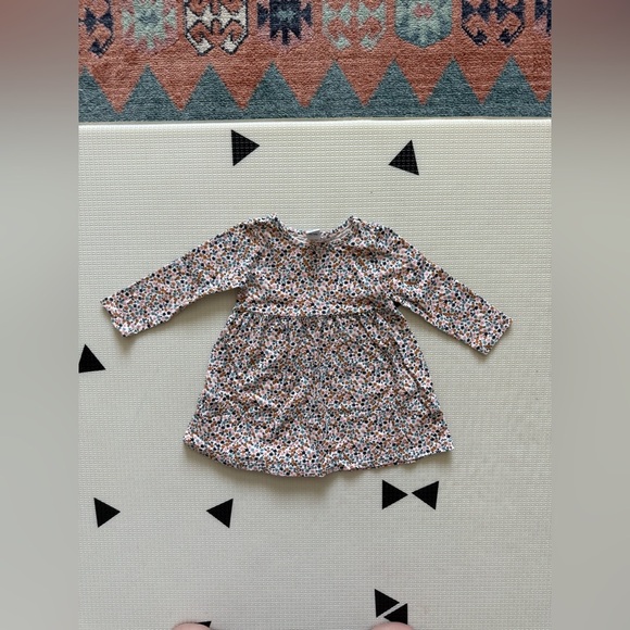 Old Navy|Baby girl ditsy floral print long sleeve dress,cottagecore boho••12-18M - Picture 3 of 4